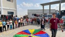 Recreational activities for children in a collective shelter in Gaza | © HI